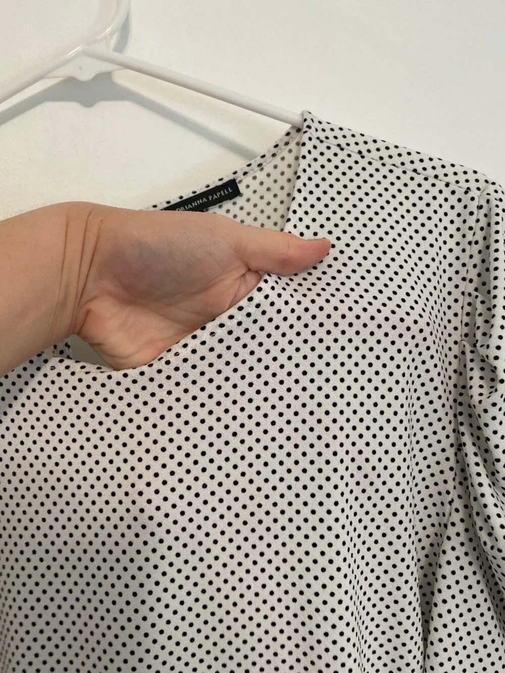 ADRIANNA PAPELL Pleated Sleeve Knit Top White Black Polka Dot Short Sleeve Large